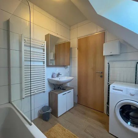Bullsliving Seeapartment 4 Am Corso Velden am Woerthersee Exterior photo